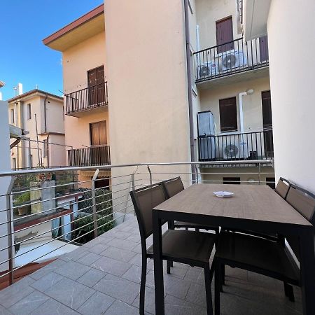 Marchesini Apartments Градо Екстериор снимка